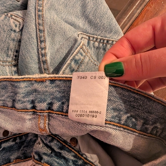 Vintage Levi's 501 Jeans Women's 28x30 USA Made Button Fly Distressed Denim - Picture 7 of 7